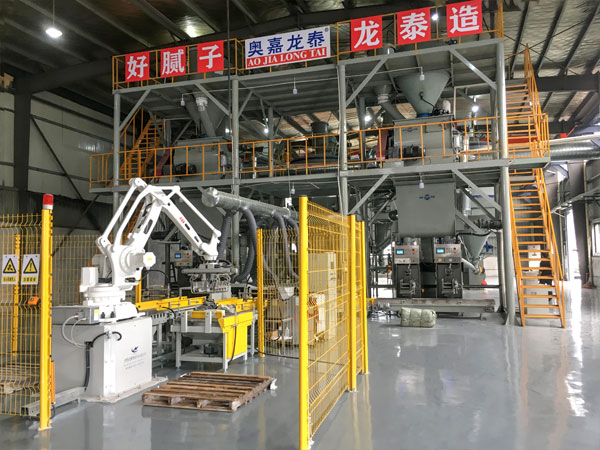 龍?zhí)┠佔? /> 
</p>
<p style=